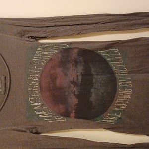 Womens long sleeve graphic tee